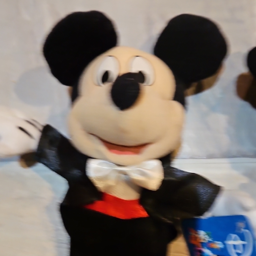 Disney Mickey and Minnie Wedding Plush Set - Picture 4 of 7